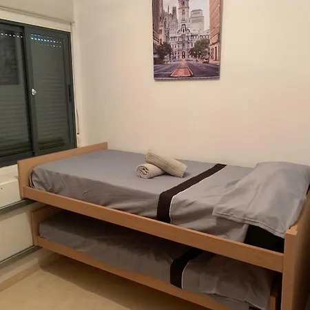 Gemelo 23 Levante Бенидорм